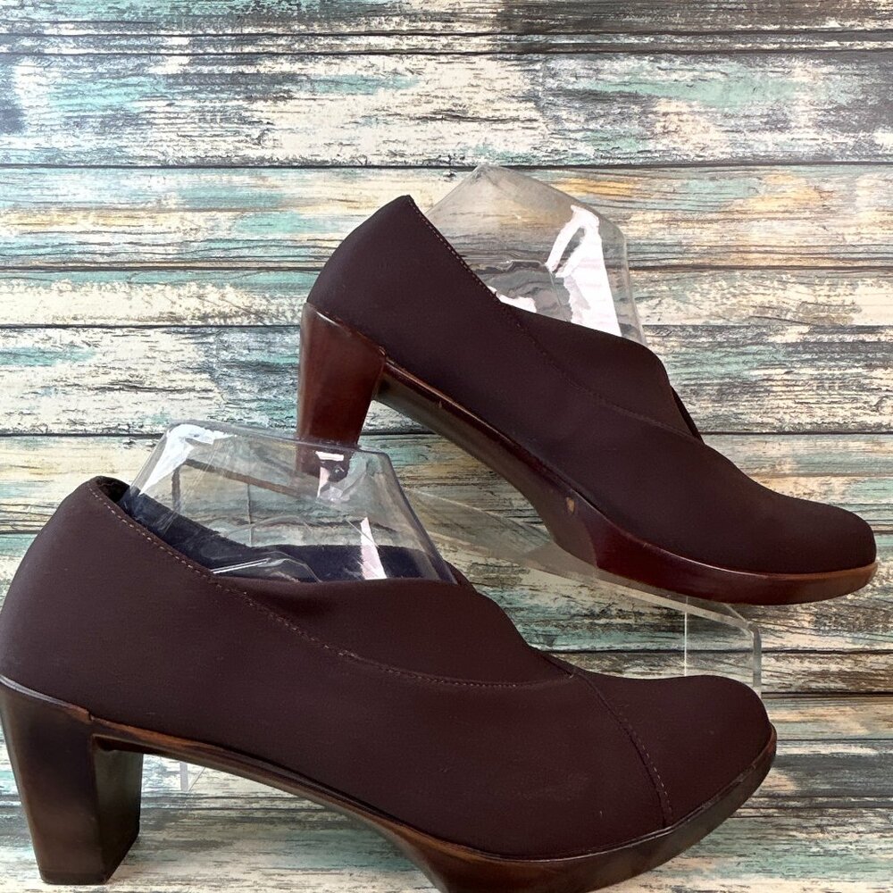 Naot Pumps Womens Size 10-10.5/41 Brown Stretch Fabric Dress Shoes Work Heels
